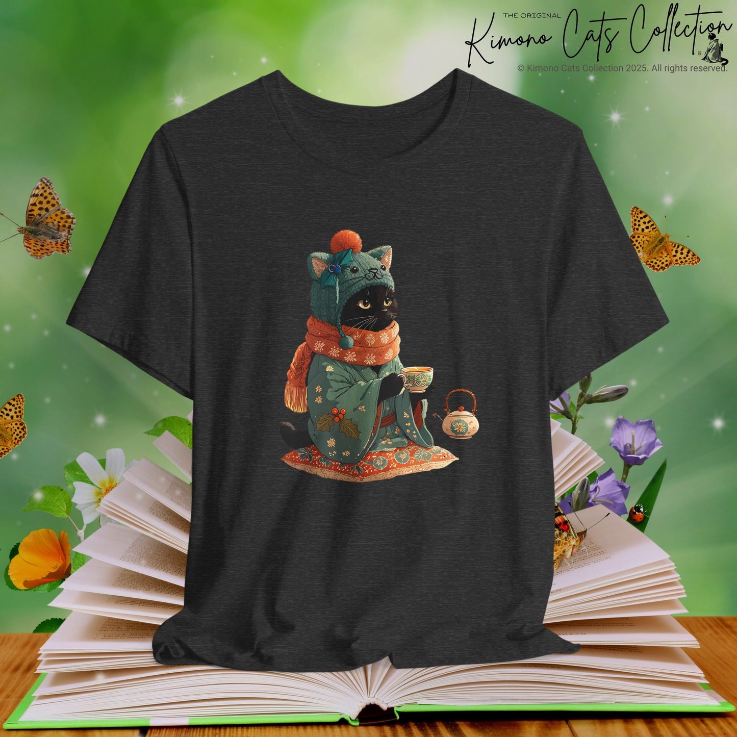 Cozy Black Cat Reader - T-Shirt